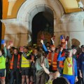 Predizborna kampanja 17/46