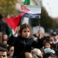 Hiljade ljudi se okupilo u Parizu u znak podrške Palestincima