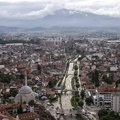 U eksploziji ručne bombe u Prizrenu ranjeno devet osoba