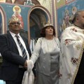 Nikad nije kasno za svadbu: Ivana i Branko posle 36 godina zajedničkog života venčali se u crkvi, sin im svirao na veselju