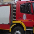 Požari u Glogovici i Bradarcu kod Aleksinca – vatra se proširila na domaćinstva, vatrogasci na terenu