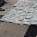 Na graničnom prelazu Jabuka zaplenjeno 61,5 kilogram marihuane, uhapšen muškarac iz Crne Gore