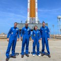 Astronauti misije Artemis II napustili Zemljinu orbitu i krenuli ka Mesecu