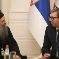 Predsednik Vučić čestitao Vaskrs Patrijarhu Porfiriju: Poruka mira i istrajnosti