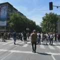 Građani odali poštu stradalima u padu nadstrešnice ispred Pravnog fakulteta i uputili podršku povređenom penzioneru…