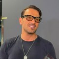 Nikos Vertis stigao u Beograd! Na aerodromu ga sačekalo iznenađenje, otkrio šta će uraditi čim stigne u hotel