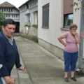 Stigla pomoć opštine: Žiteljima polavljenog sela Vojska kod Svijalnca uručeni paketi i baloni vode (foto)