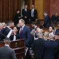 Divljanje opozicije u parlamentu Konstituisana Narodna Skupština, potvrđen mandat svim poslanicima