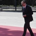 „Tu praksu je nasledio od Šešelja“: Zašto je svako ko kritikuje Vučića za njega državni neprijatelj?