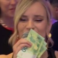 Pobednica Zvezda Granda zgrnula na hiljade evra! Pred finale Šejla Zonić uzela ogroman bakšiš, evo kako se ponaša na…
