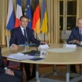 Ovako je izgledao jedini susret Putina i Zelenskog: Nisu se rukovali, izbegavali kontakt očima! Zelenski nije znao gde da…