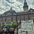 FOTO, VIDEO Počeo protest "Sever zove" u Subotici: Dešavanja po celom gradu