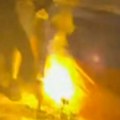 Skinuli zastavu Srpske s jarbola, pa je zapalili! Sve vreme uzvikivali: "Tekbir, Alahu ekber! Ma*ku joj četničku..." (video)