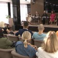 „Mi nismo drugačiji, samo jedinstveni“: Skup u Novom Pazaru posvećen inkluziji dece sa smetnjama u razvoju