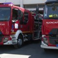 U požaru u Novom Sadu jedan stan potpuno izgoreo - evakuisane 32 osobe