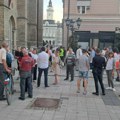 VIDEO: Održan protest "Novi Sad protiv nasilja" - kratko okupljanje u Katoličkoj porti