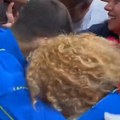VIDEO Đoković posle finala nasmejan otrčao u zagrljaj posebnoj ženi: Prati ga godinama, uvek je uz njega