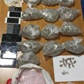 30 Грама хероина Претресом откривено да су скривали опојну дрогу па ухапшени