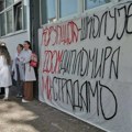 Kragujevac: Protest podrške profesoru Zdravkoviću