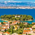 Prvo je platio ćevape 40 evra, ali se još više iznenadio kad je stigao račun za burek: Priča turiste sa Jadrana o kojoj bruje…