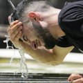 Toplotni talas hara, zbog vrućina na snazi crveno upozorenje! Građani dobili uputstva, temperature će premašiti 40 stepeni!