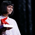 Film "Kratko leto" ovenčano venecijanskim lavom: Emocionalna priča Nastje Korkije poslala je snažnu poruku protiv rata