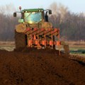 Muka pred setvu: Ratari čekaju kišu, a ovih sorti žitarica nema dovoljno