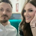 Pevač se razveo od 13 godina mlađe misice, se ponovo oženio: Sada se obratio supruzi "Našao sam te kada..."