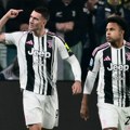Nema više dileme! Fudbaler ostaje u Juventusu - uskoro potpisuje novi ugovor! Navijači su u transu, njihov miljenik ne menja…