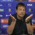"Recite mi da grešim, slobodno": Ataman opet prozivao sudije, pa se okomio i na novinare u Atini