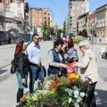 Rak dojke je izlečiv: Važno je javiti se na vreme, poručeno sa 24. ulične akcije „Cvet koji život znači“