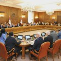 Vlada Srbije usvojila uredbu za kupovinu kuće na selu za majke sa decom
