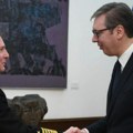Vučić od admirala NATO traži nepristrasno delovanje na Kosovu