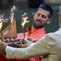Đoković u Ženevi dobio i rođendansku tortu