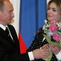 Navodno prvi put viđen najmlađi sin Putina (6): Tajni naslednik ruskog predsednika živi daleko od očiju javnosti, majka mu je…