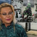 Ovako izgleda porodična kuća Kulića u Nišu pred praznike! Dve jelke do plafona, prozori išarani irvasima i Sneškom Belićem…