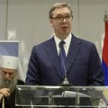 Vučić: Donošenje Pojasa Presvete Bogorodice ogromna čast, ali i nada za Srbiju