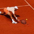 Đoković - Fonseka: Novak uz malo drame osvojio prvi set!