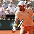 Đoković - Fonseka: Novak na set od osmine finala Rolan Garosa!