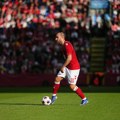 Kristijan Eriksen se ponovo srušio na teren! Drama na meču Danska - Ukrajina!