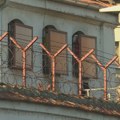 Begunci iz zatvora u Prokuplju još na slobodi