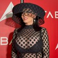 "Klijenti hoće da plaćaju karticom" Naša pevačica priznala da se bavi prostitucijom: "Zaradim i do 1.000..."