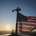 Њујорк тајмс: САД планирају да врате дипломате у амбасаде на Блиском истоку