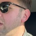 Poznatom pevaču se pred izbore na kućni prag pojavio ministar, tražio da glasa za njih! Sad otkrio sve