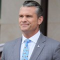 Seča u vrhu Pentagona! Pit Hegset smenio vrhovnog vojnog stratega Amerike: Oteran posle 32 godine službe, razlog kriju!