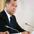 Medvedev: Nećemo dozvoliti raskol i izdaju