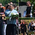 "Radovane, sine moj", sahranjen kikinđanin koji je nestao u Grčkoj: Porodica ga na večni počinak ispratila uz "Slavujev…