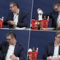 Predsednik Vučić Penzionerima po 20.000 mimo povišice! Izbore ćete dobiti! Niže cene već od srede: Krompir 60, jogurt…