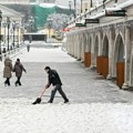 Sibir u Moskvi: Veliki sneg okovao rusku prestonicu /video/