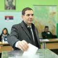 Glasao Miloš Jovanović: Biračko pravo iskoristio na biračkom mestu u OŠ Jovan Miodragović na Vračaru